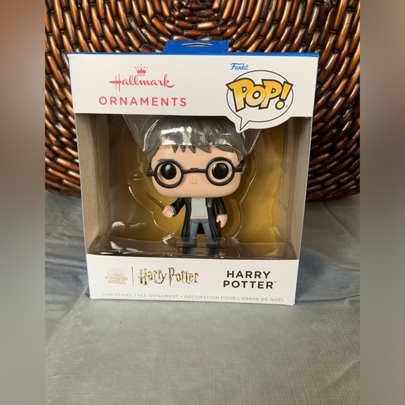 Hallmark Ornament Harry Potter Funko Pop - Picture 1 of 4
